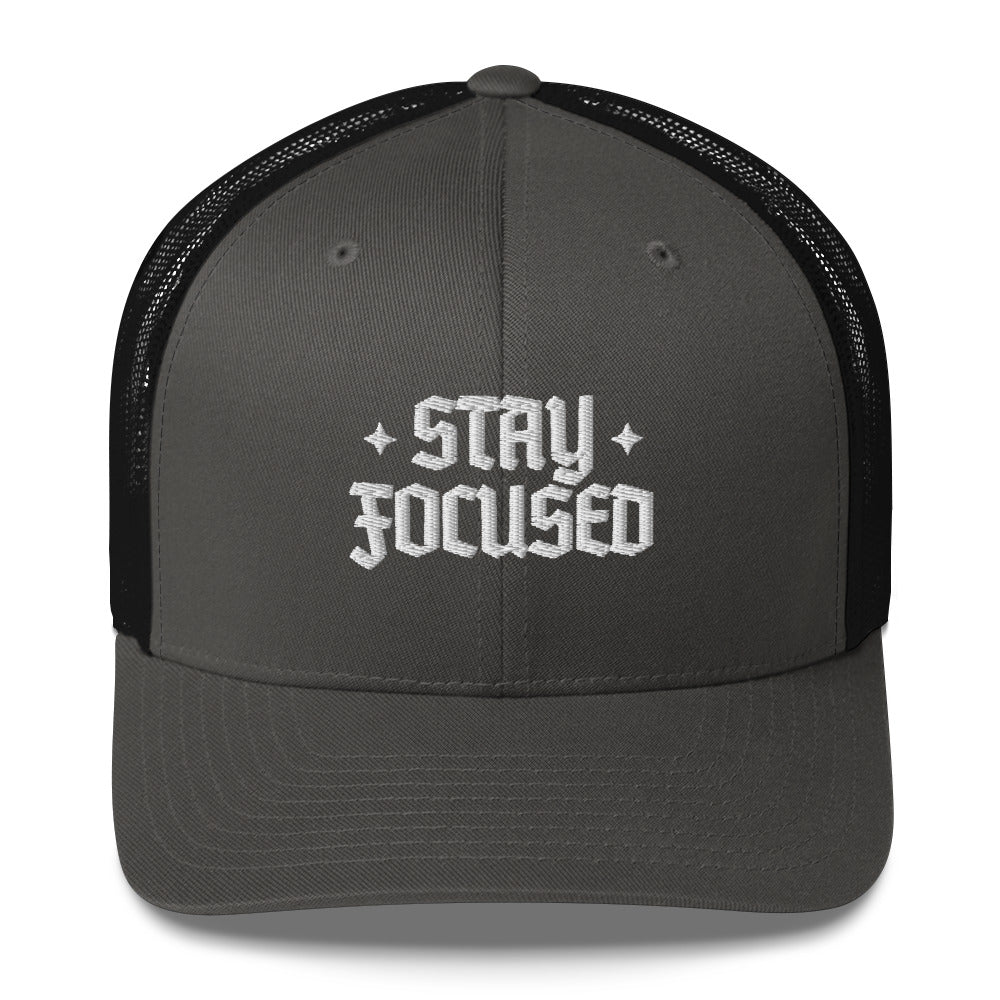 Glory Darts - Stay Focused Retro Trucker-Cap