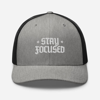 Glory Darts - Stay Focused Retro Trucker-Cap