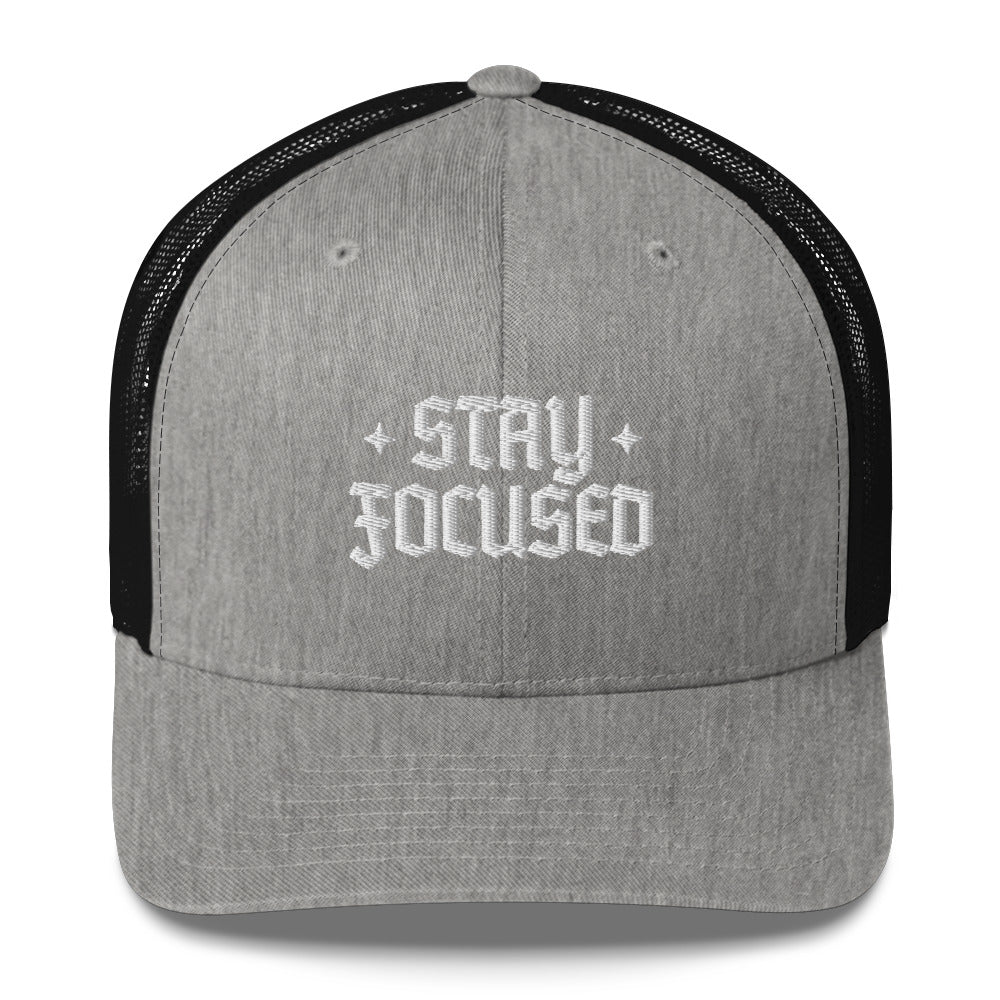 Glory Darts - Stay Focused Retro Trucker-Cap